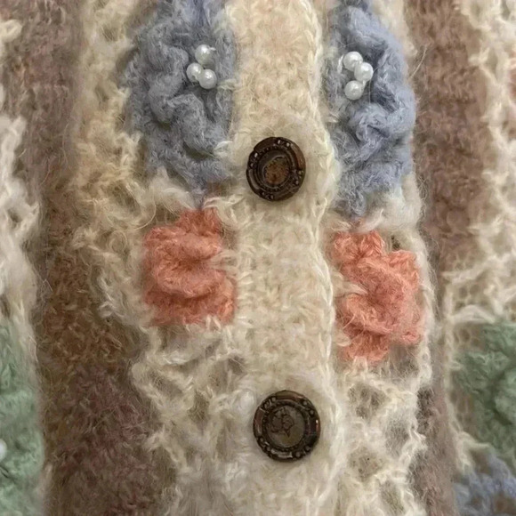 Handmade Vintage Floral Knit Cardigan – Size 13 – One-of-a-Kind! - Picture 6 of 9